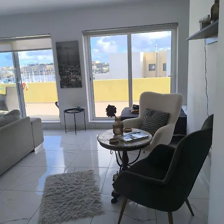 דירה Renata's Three Bedrooms Penthouse With Sea View *