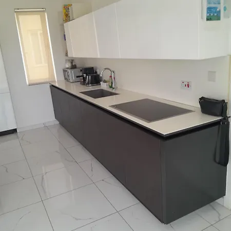 Renata's Three Bedrooms Penthouse With Sea View Apartman