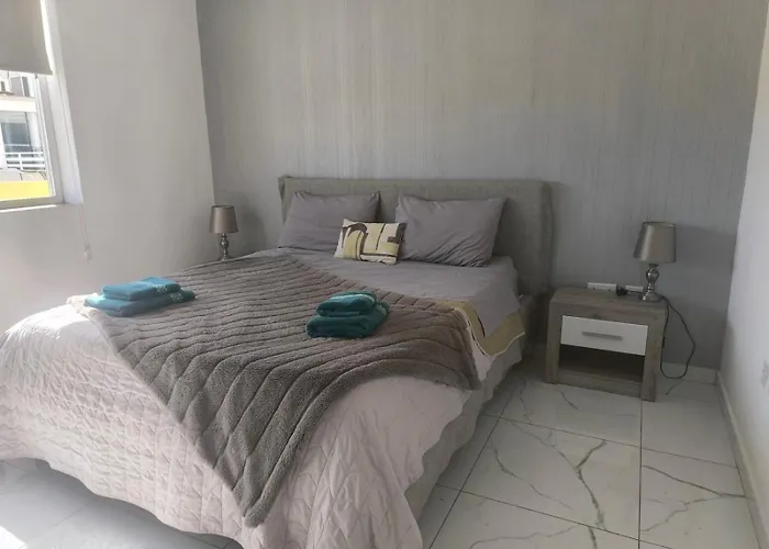 Renata's Three Bedrooms Penthouse With Sea View Apartman *